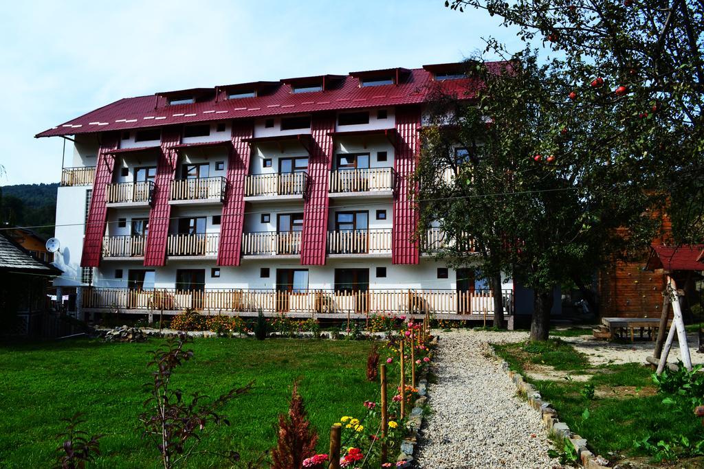 Complex Dracula&Spa Hotel Căpăţîneni-Ungureni Exterior foto